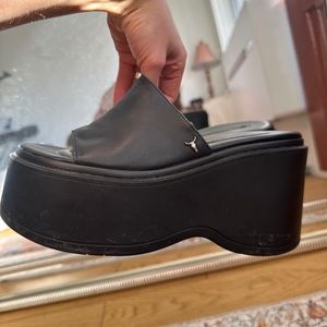 WINDSOR SMITH LEATHER PLATFORM MULES SIZE 6